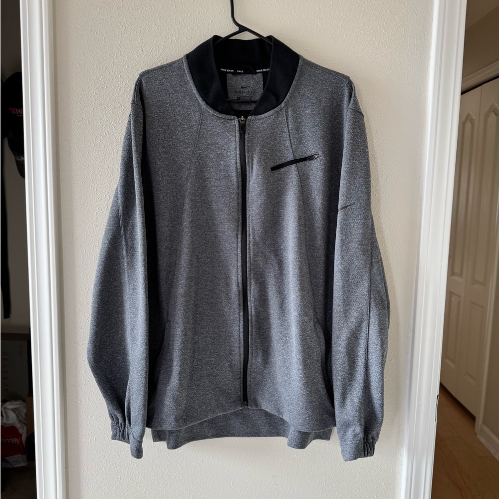 Nike Men’s XL HyperElite Basketball Dri Fit Full Zip Gray Jacket